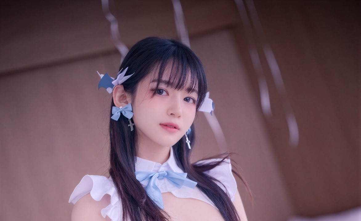 Yeha (예하) - [BLUECAKE] Azure Succubus｜65P · 986MB · 幽蓝堕天，荧光海里的魅魔低语-玩图志